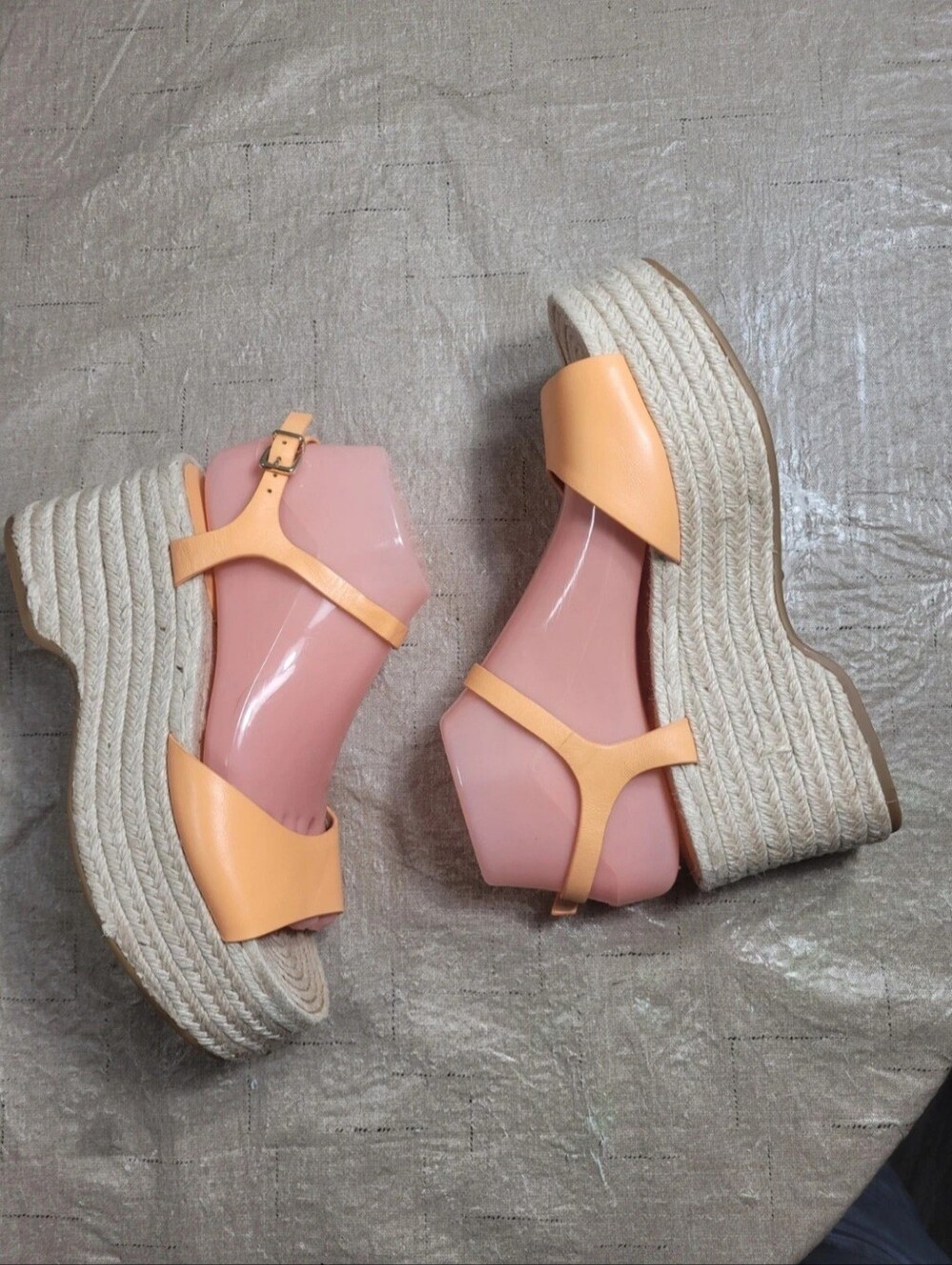 Antonio Melani womens Size 7 M Sandals  Leather Espadrille Wedges orange 224